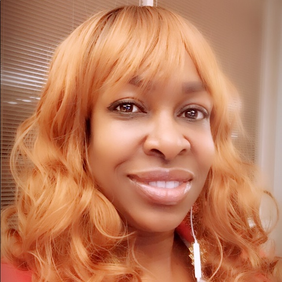 Meet your Posher, Nikki - Picture 1 of 1